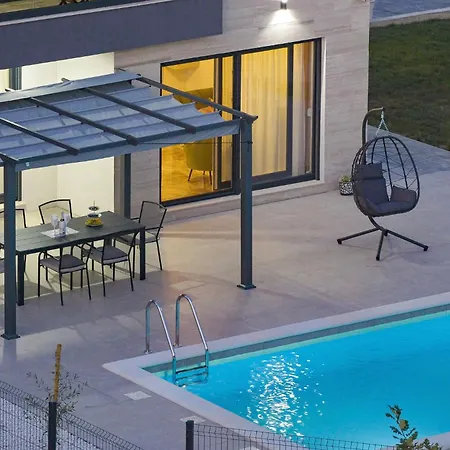 Casa Debeljak