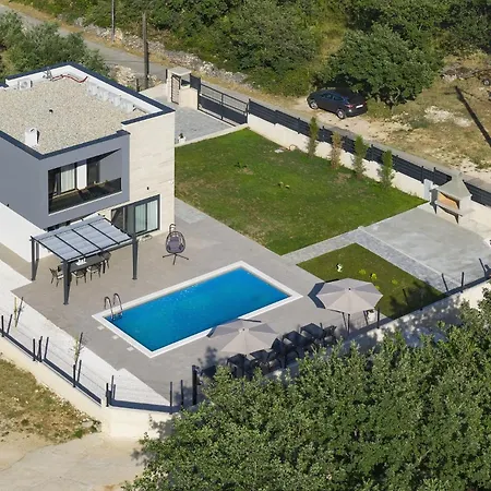 Casa 빌라 *